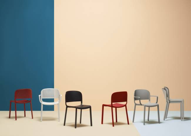 Кресло пластиковое Dome красный 580х530х810 мм