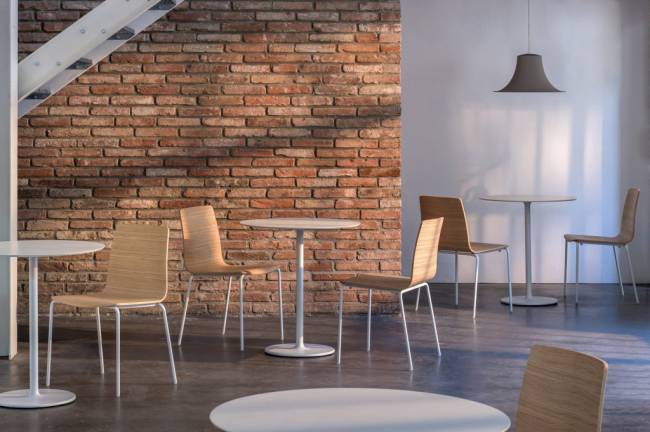 Стул деревянный Inga хромированный, беленый дуб 505х520х800 мм Стул деревянный Inga хромированный, беленый дуб 505х520х800 мм