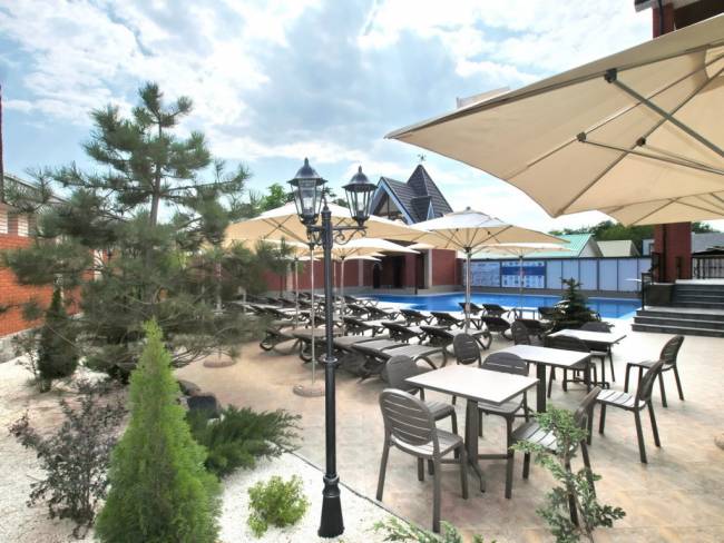 Шезлонг-лежак пластиковый Tropico тортора 1700-1945х690х910 мм